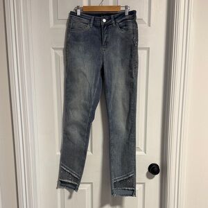 Joseph Ribkoff Distressed Ankle Jeans